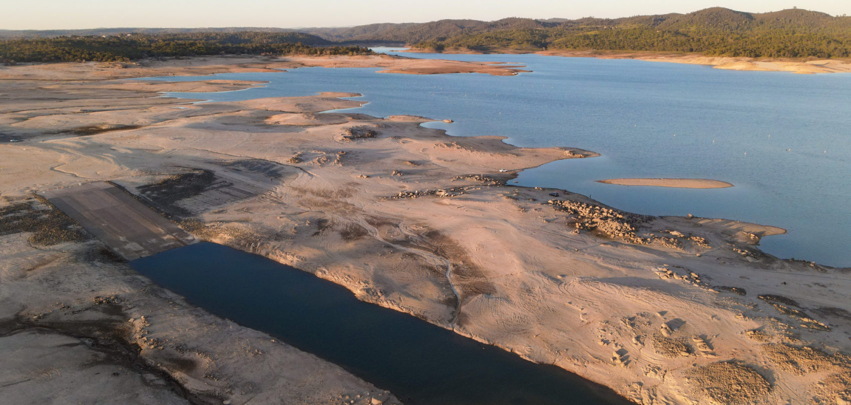 Environmental and Natural Resources Law & Policy Program 21