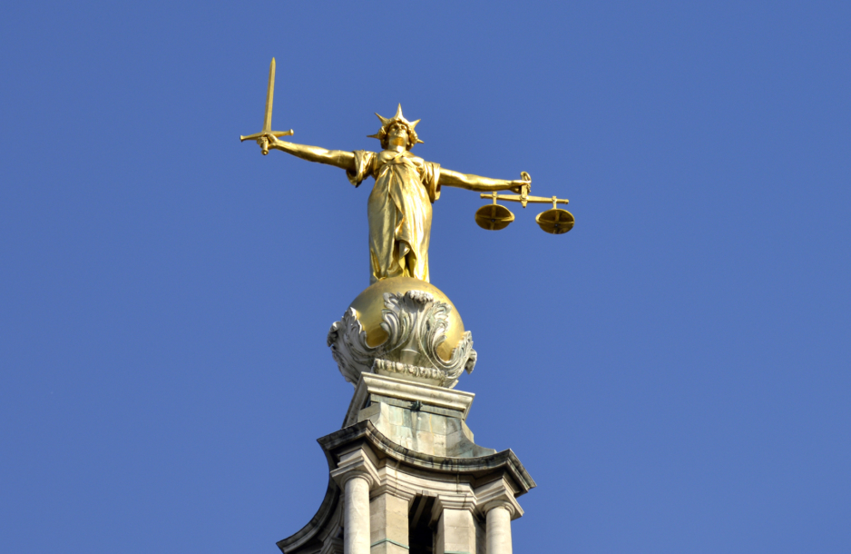 Lady of justice on top of the old bailey courthouse