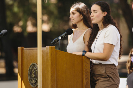 Stanford Law Community Comes Together to Mark the Beginning of the New Academic Year 1