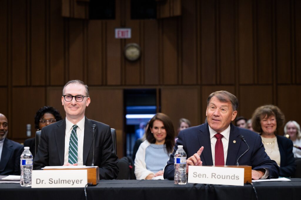 Navigating the Digital Battlefield 1