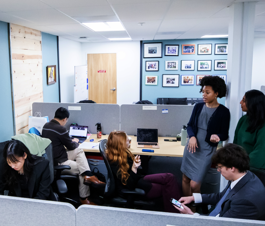 Winter 2026 Students in bullpen at 999 Main
