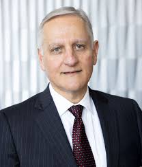 Edward Cannizzaro headshot