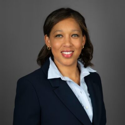 Tracey-Lee Brown headshot