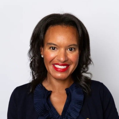 Mandy Fields headshot